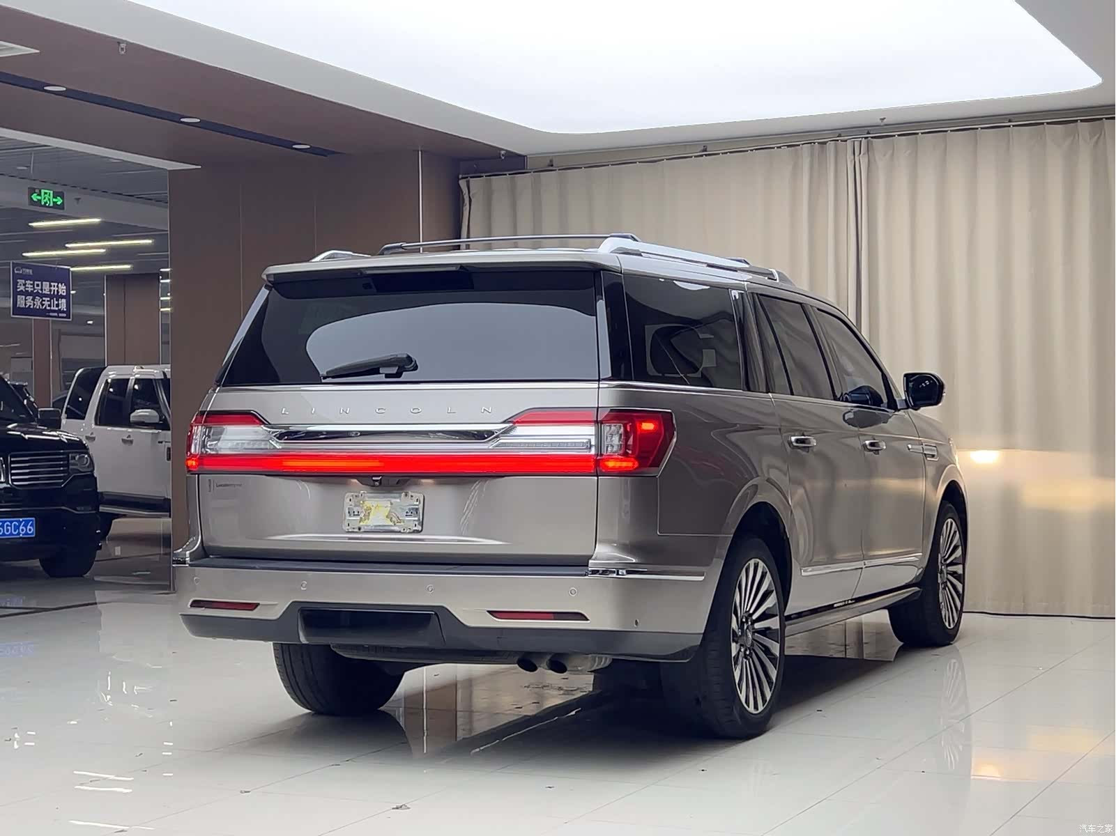 Lincoln Navigator, 2018 17
