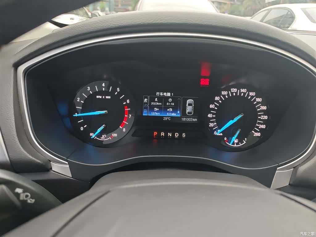 Ford Mondeo, 2016 12