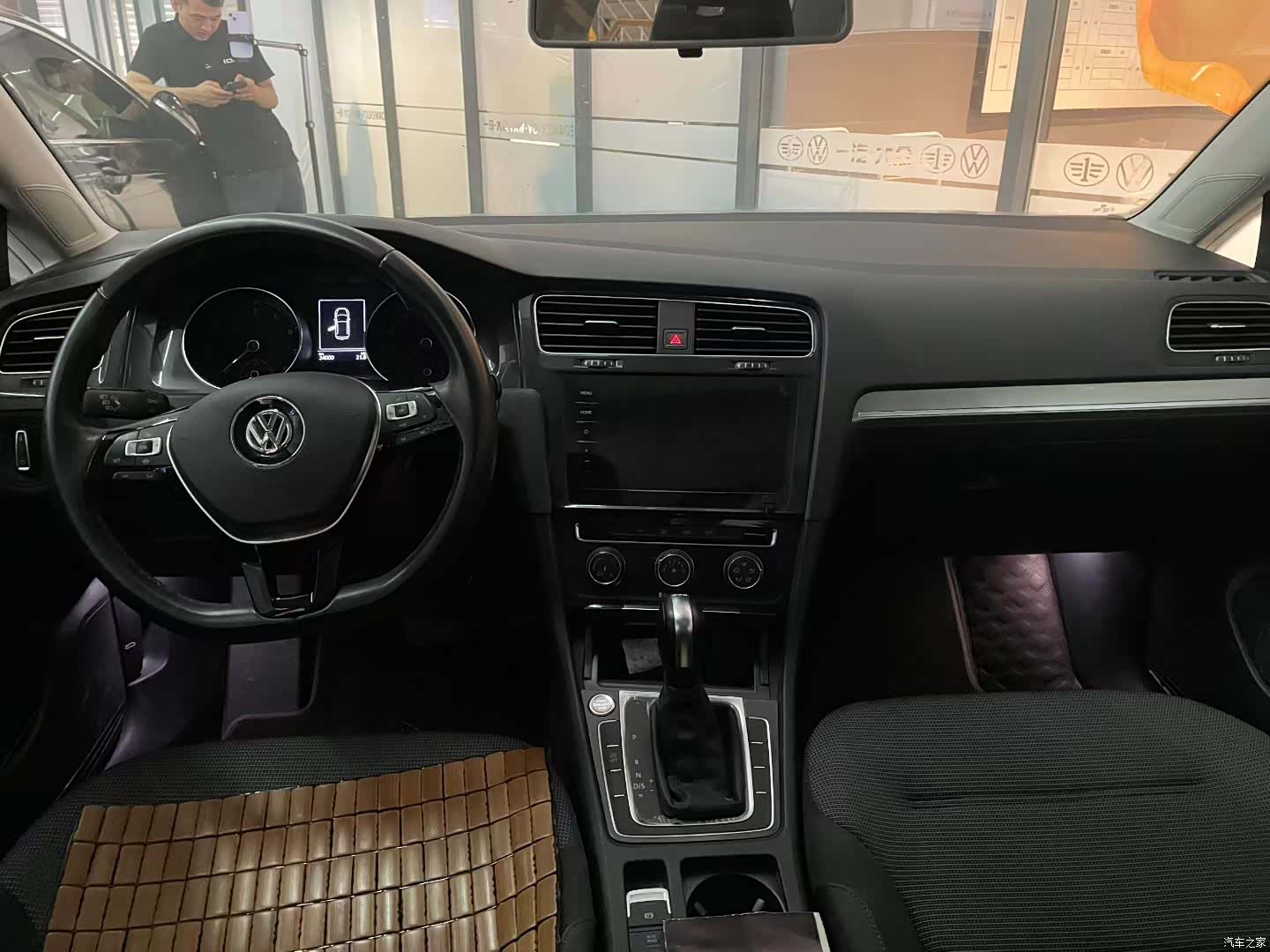Volkswagen Golf, 2020 3