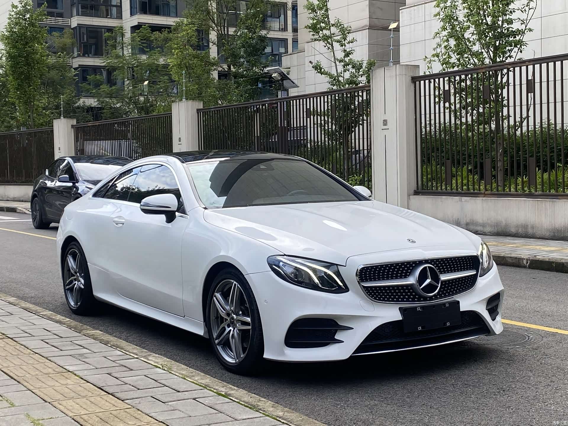 Mercedes-Benz E-Class, 2018 4