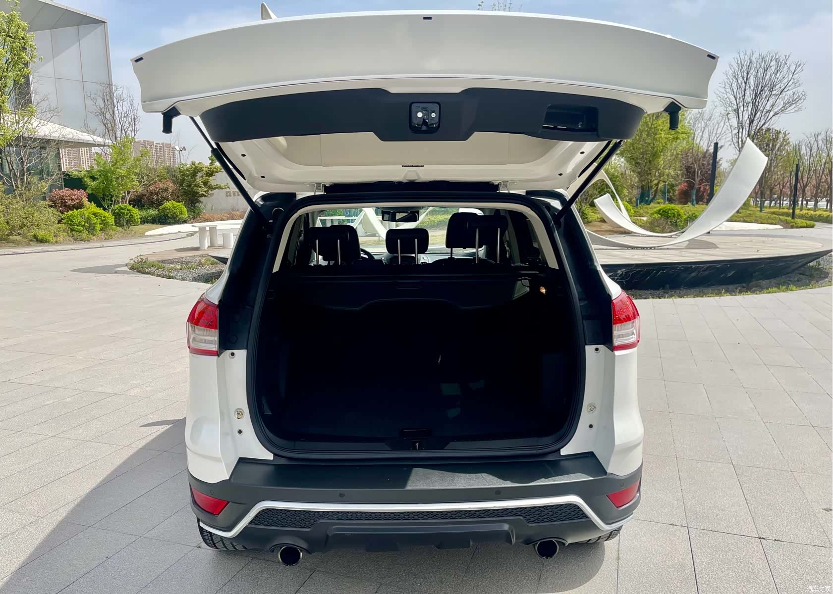 Ford Kuga, 2016 21