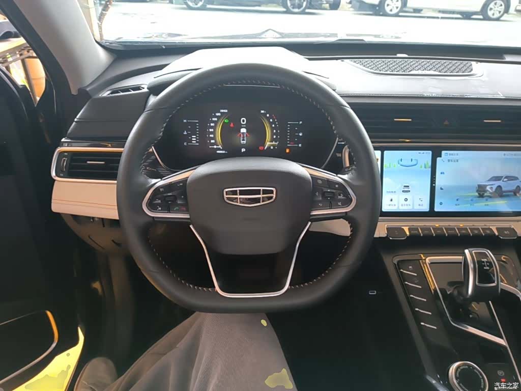 Geely Boyue, 2022 11
