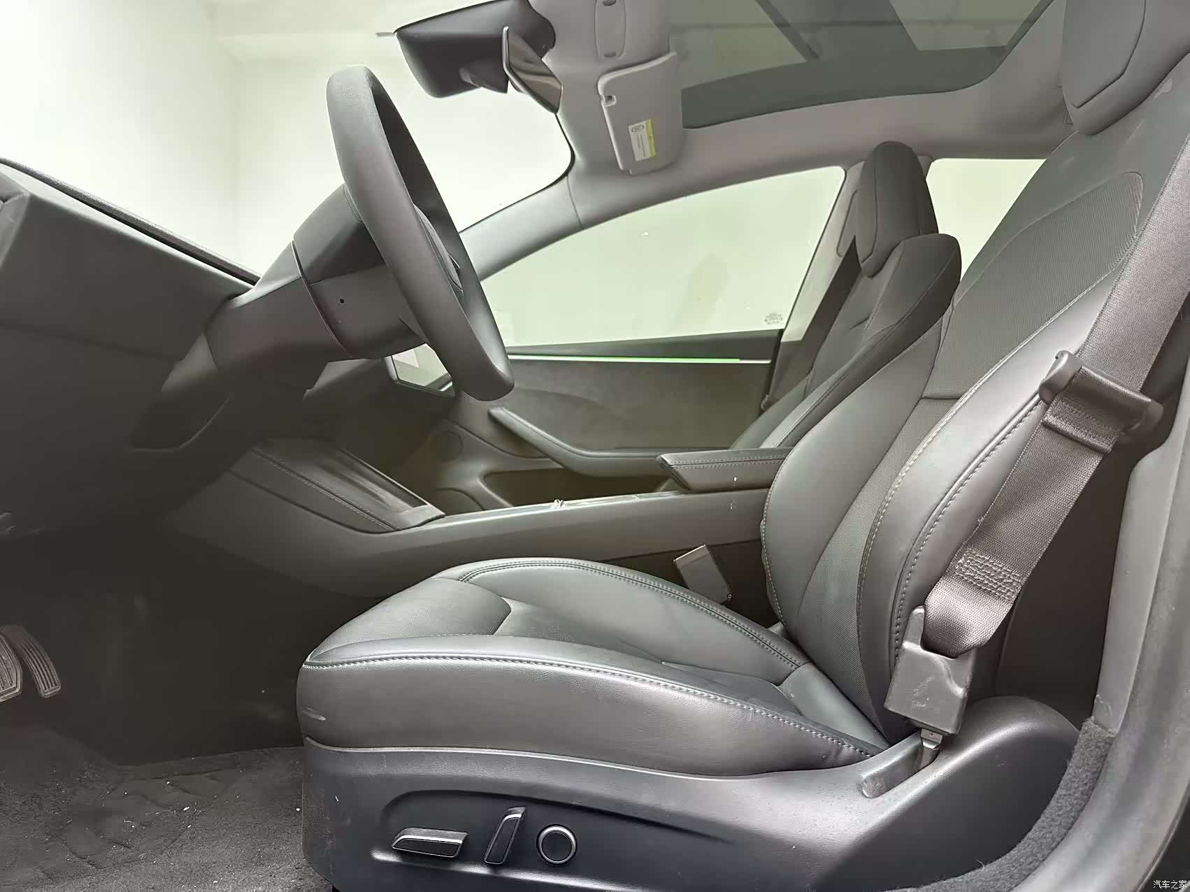 Tesla Model 3, 2023 7