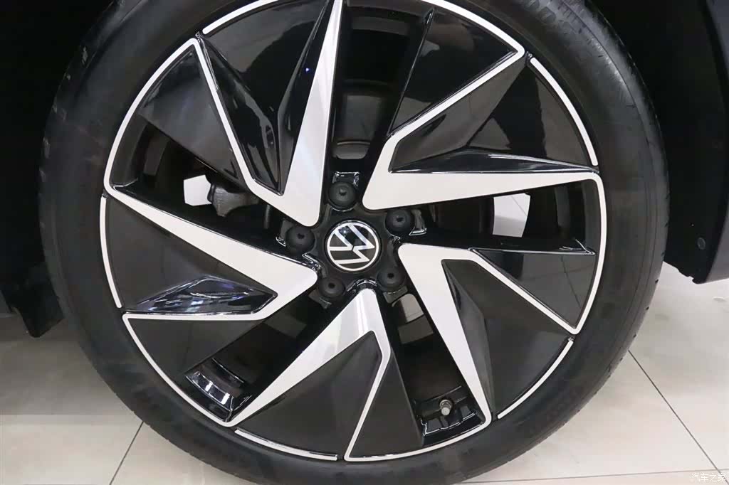 Volkswagen Magotan, 2024 25