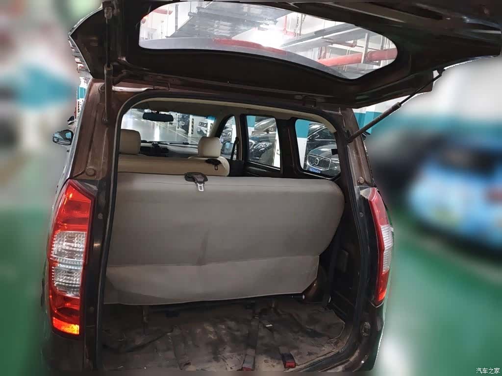 Wuling Hongguang, 2017 10