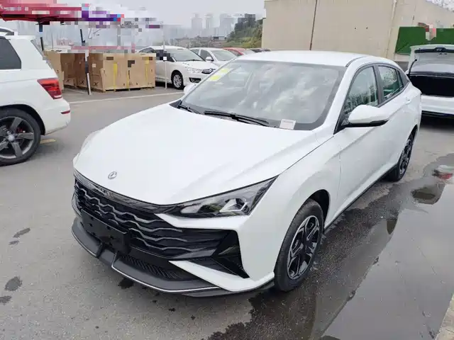 Dongfeng Aeolus Yixuan 2026 — купить из Китая под заказ