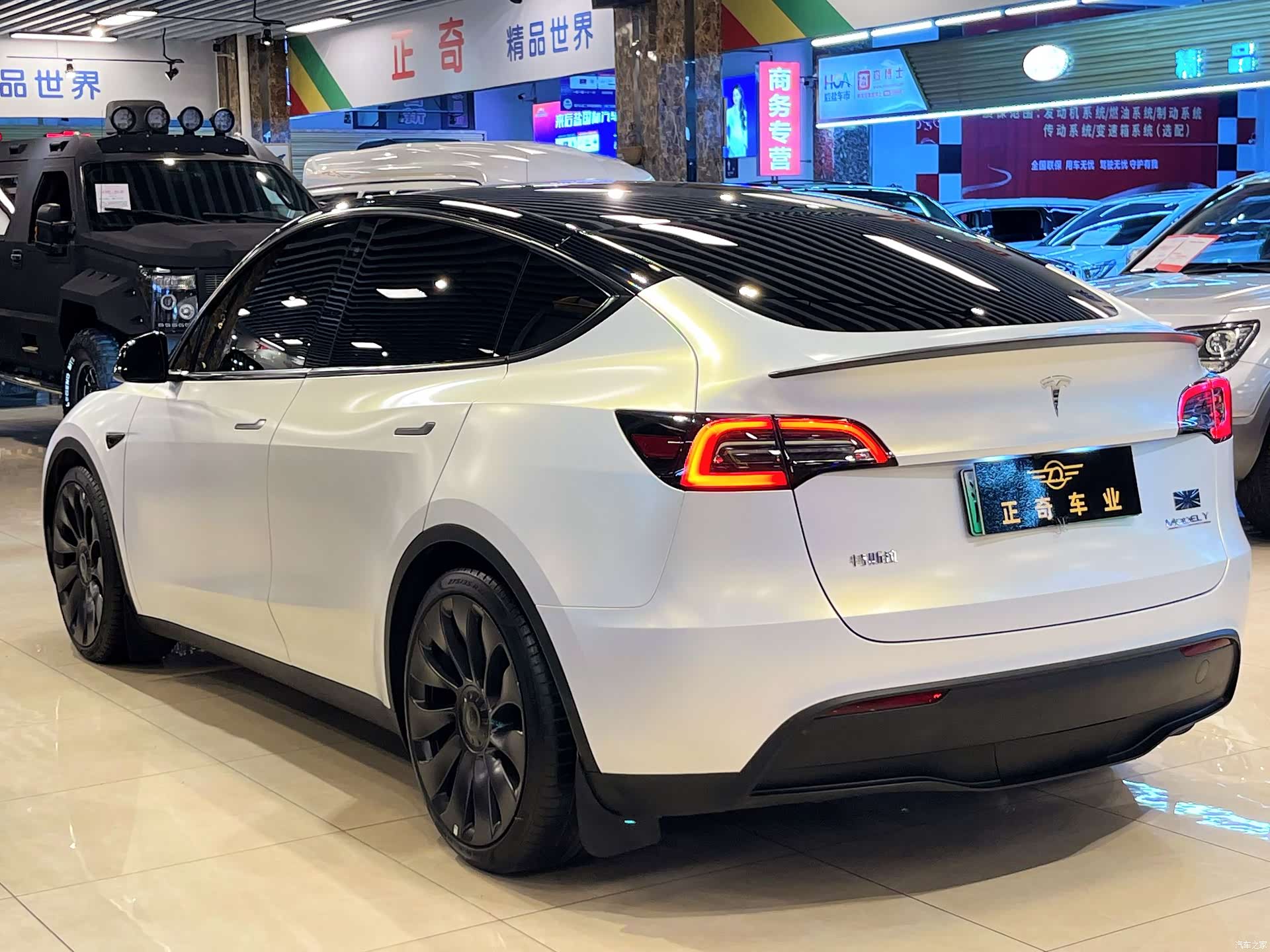 Tesla Model Y, 2023 9