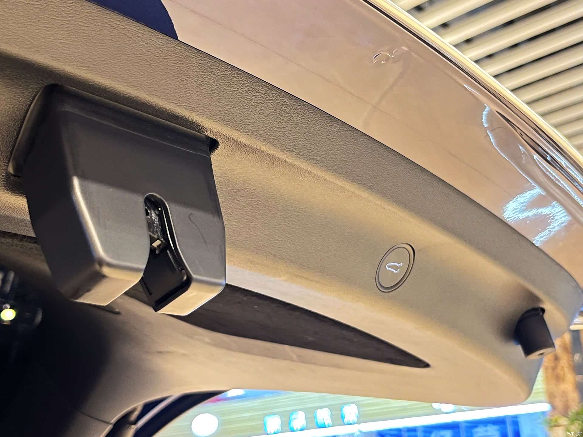 Tesla Model Y, 2023 10
