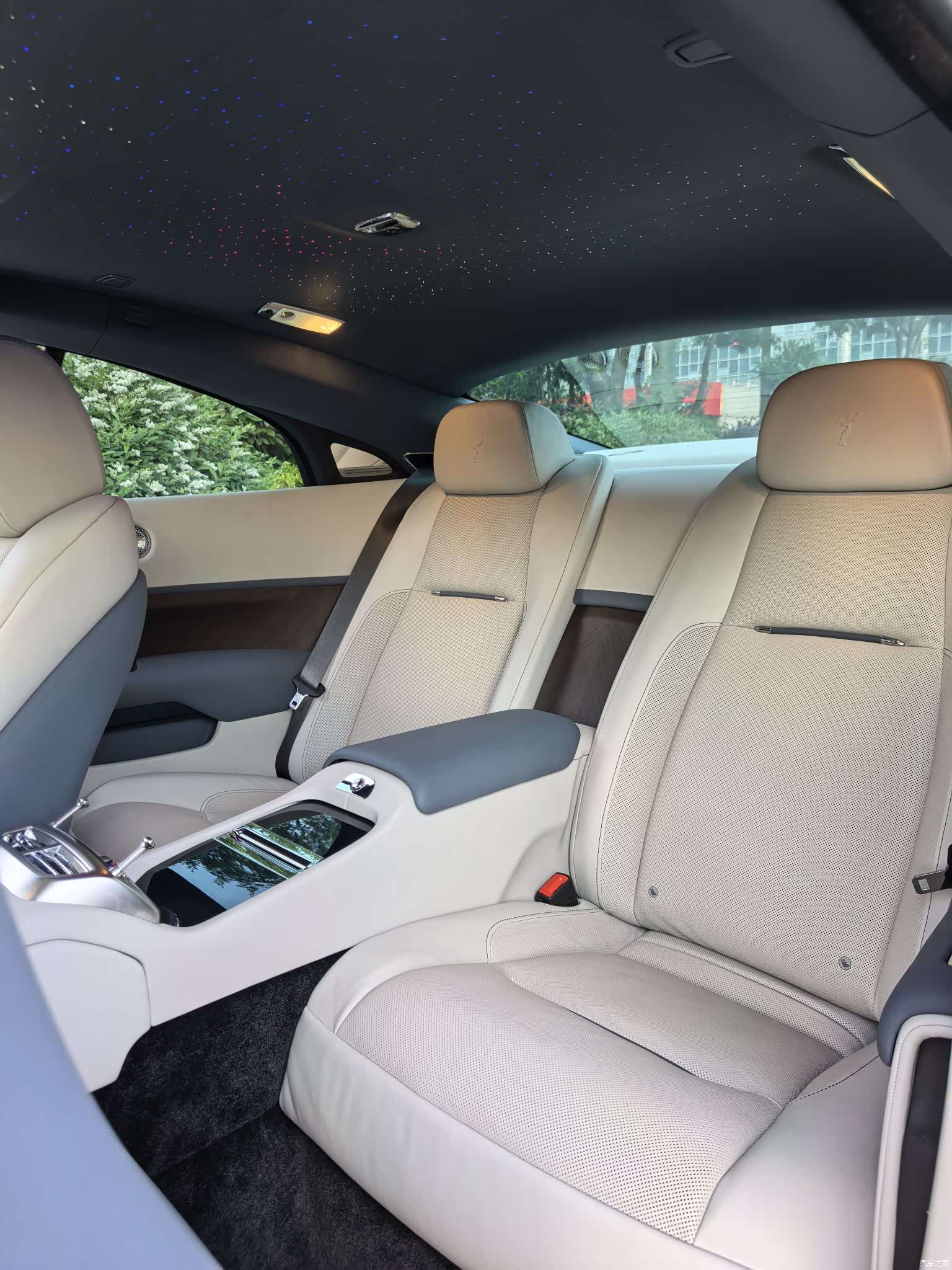 Rolls-Royce Wraith, 2023 10