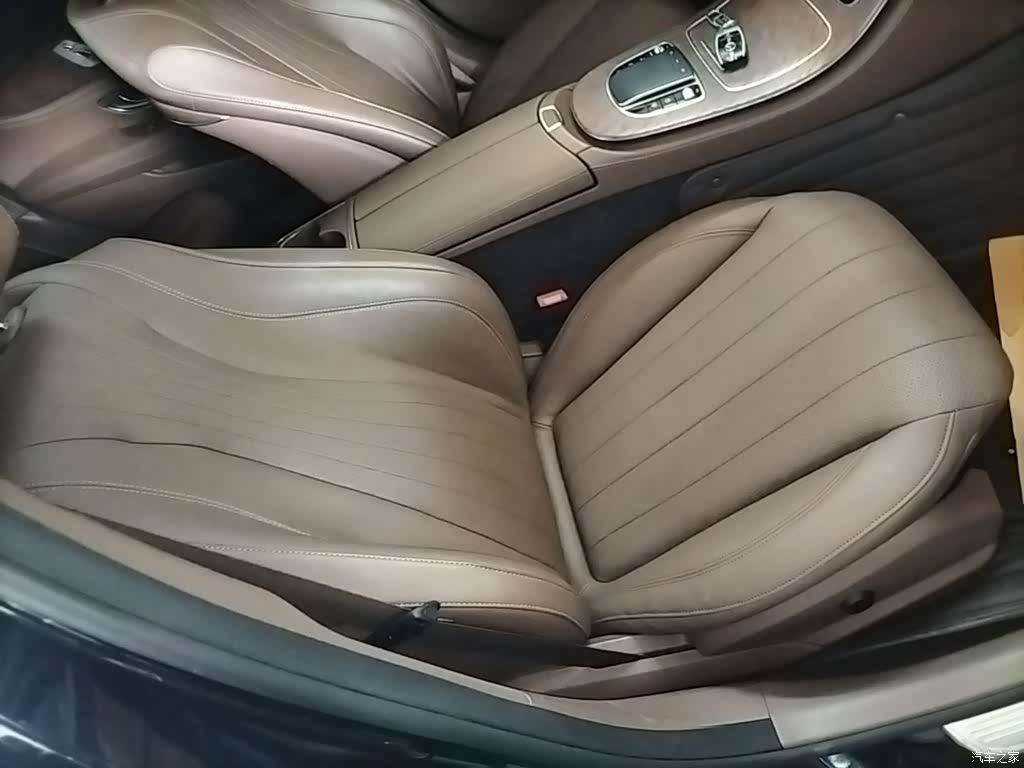 Mercedes-Benz E-Class, 2020 25