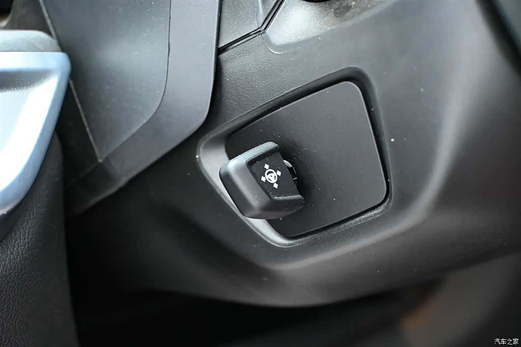 BMW X5, 2025 26