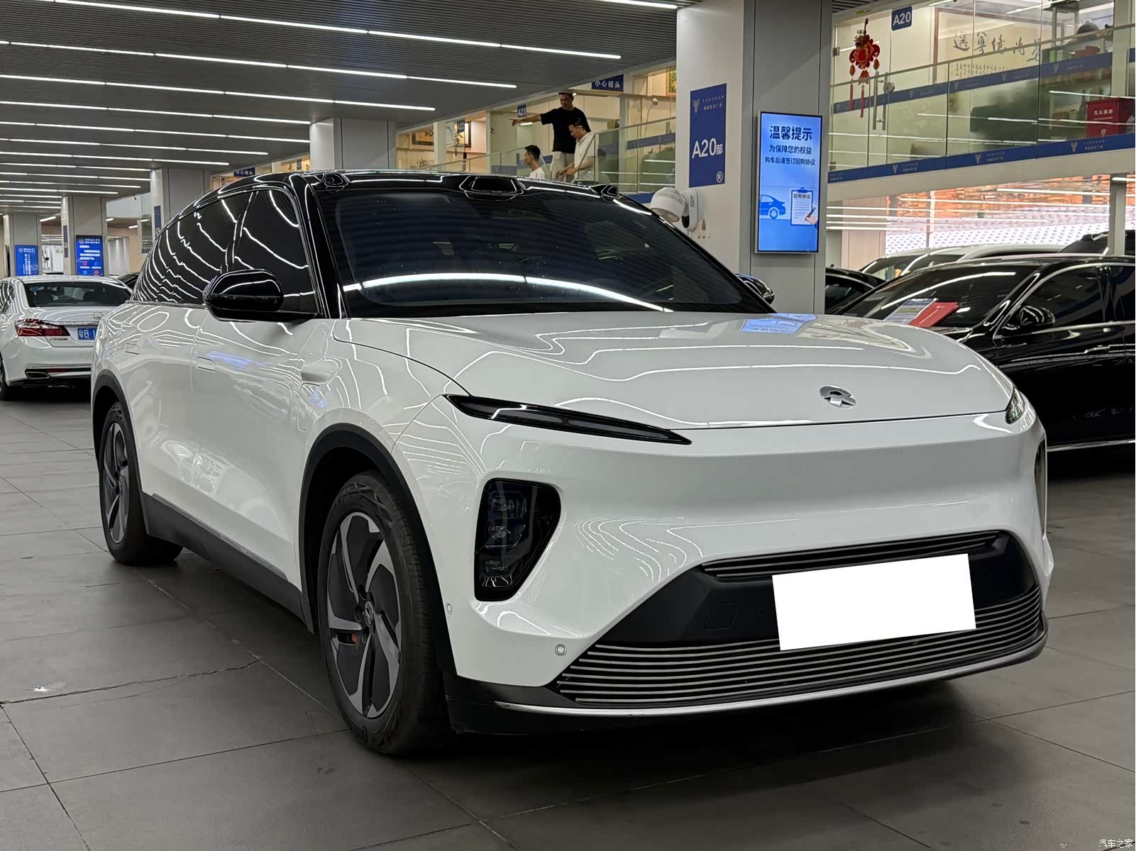 NIO ES8, 2024 3