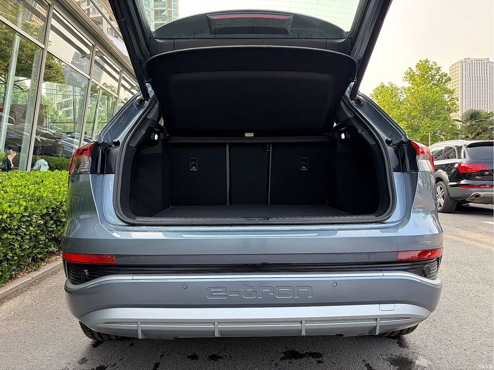 Audi Q4 e-tron, 2024 6