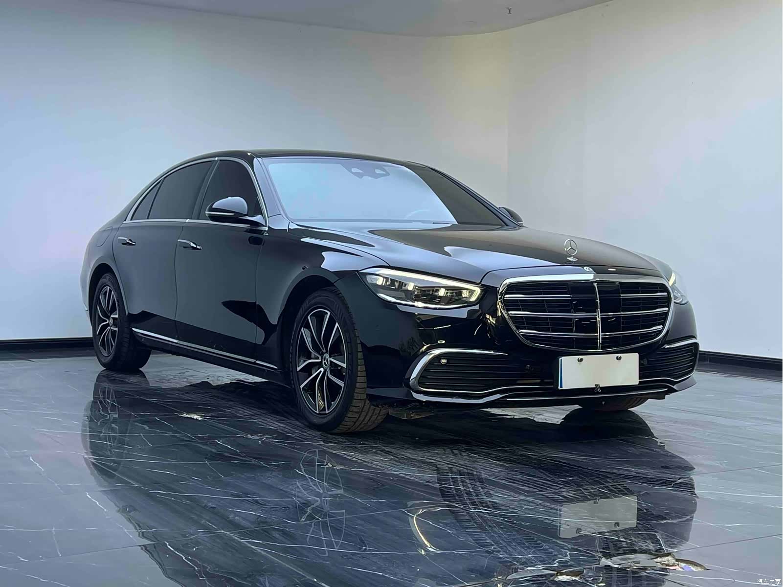 Mercedes-Benz S-Class, 2022 3