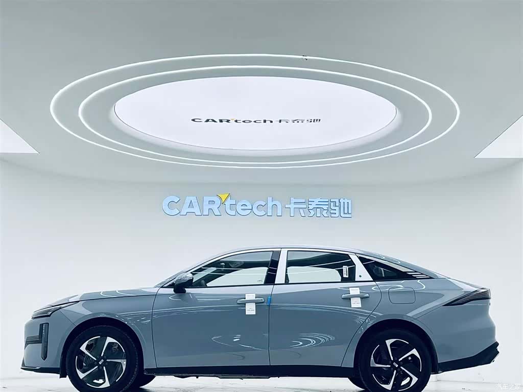 Geely Galaxy L6, 2025 8