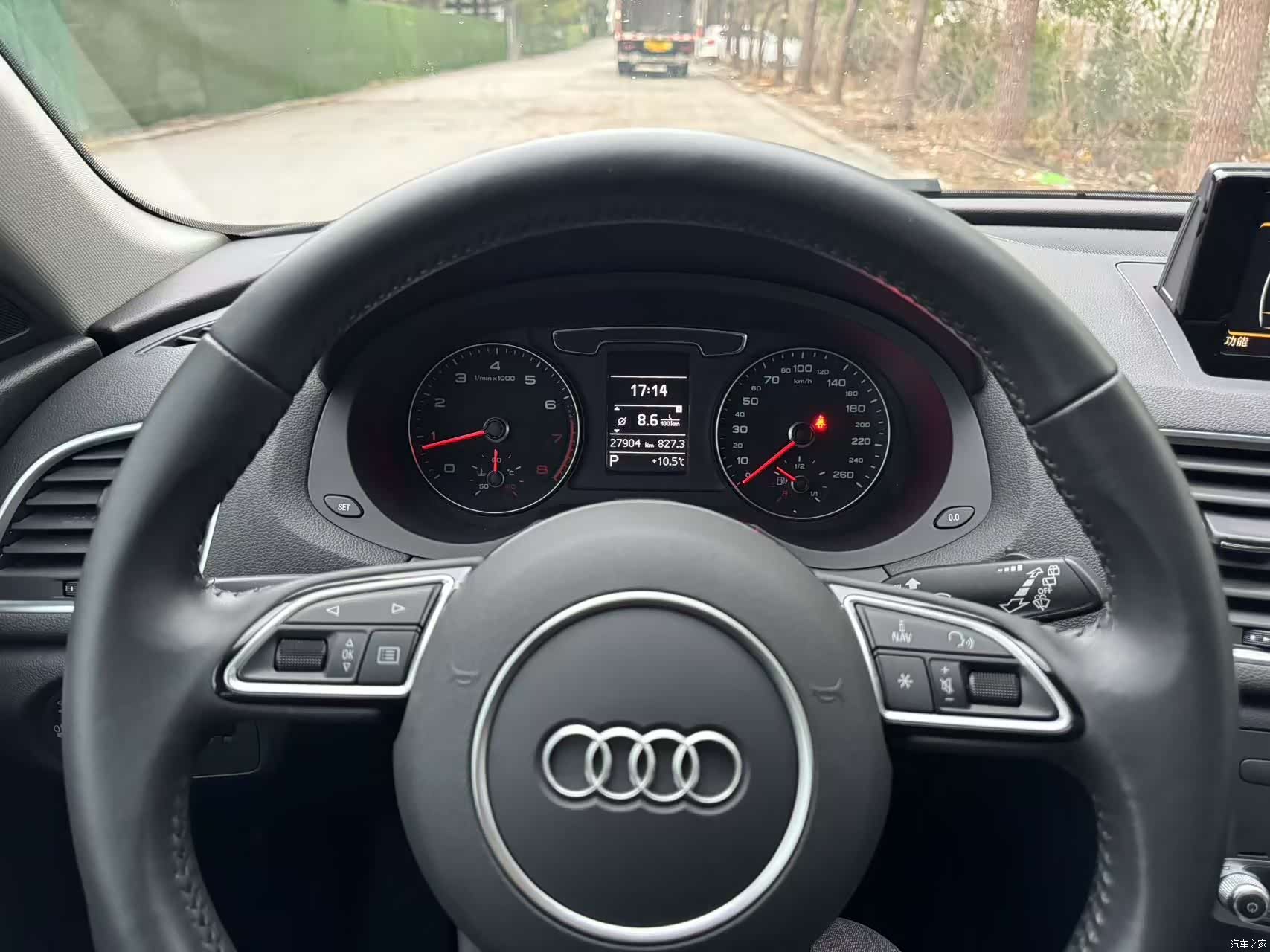 Audi Q3, 2018 6