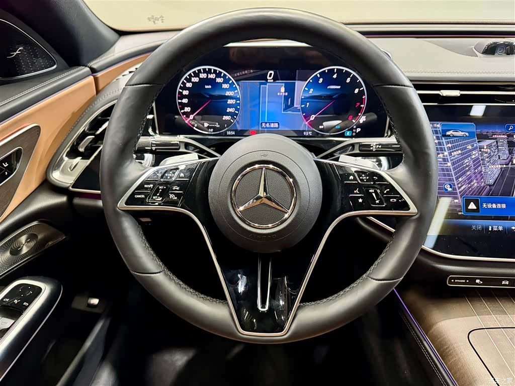 Mercedes-Benz E-Class, 2024 15