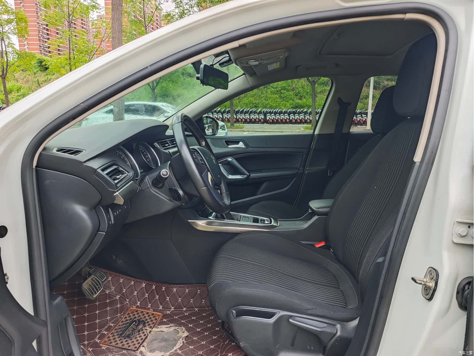 Peugeot 408, 2016 18