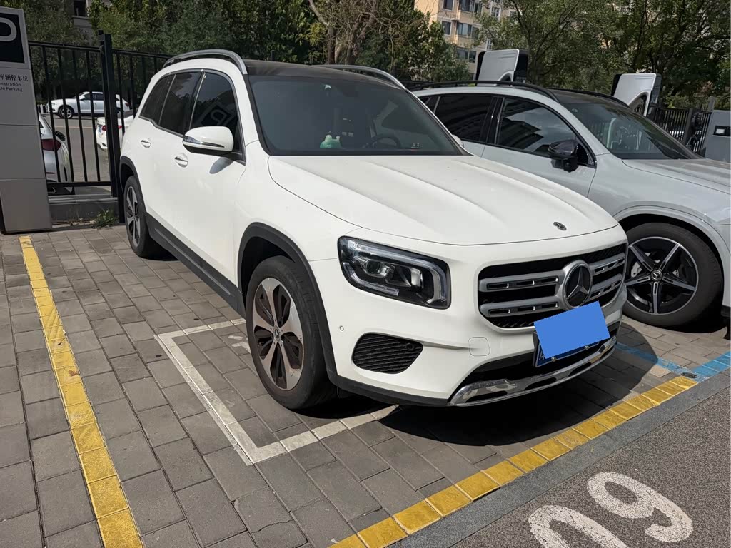 Mercedes-Benz GLB