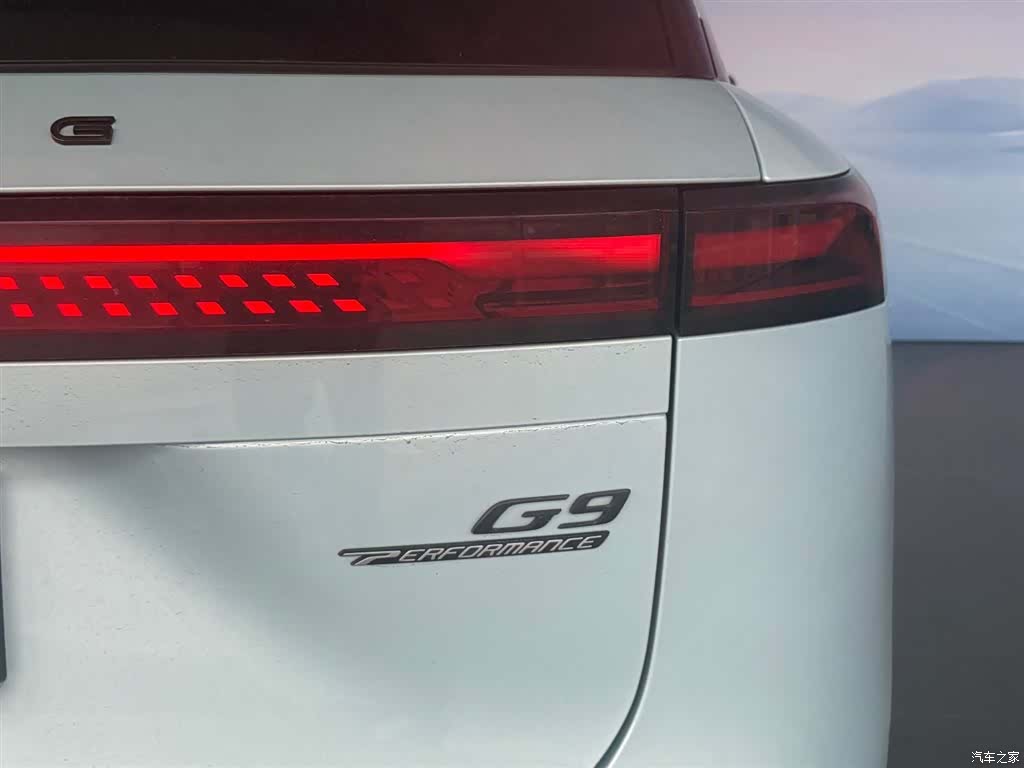 Xpeng G9, 2023 10