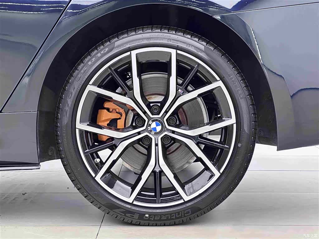 BMW 5 Series, 2023 17