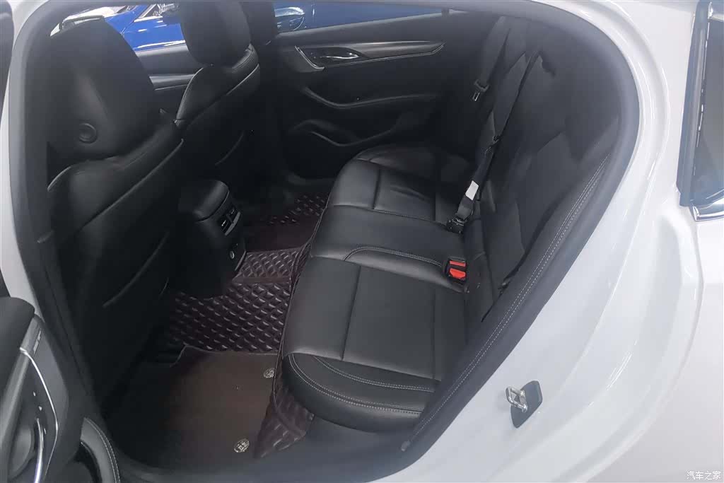 Cadillac CT5, 2022 11