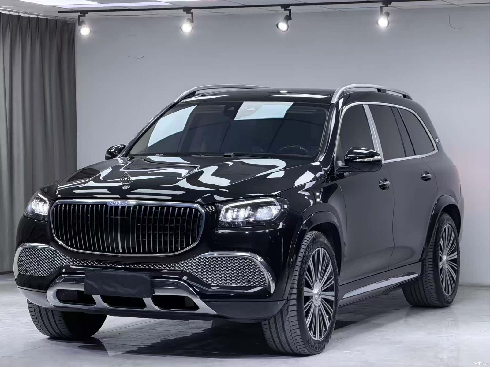 Maybach GLS, 2022 2
