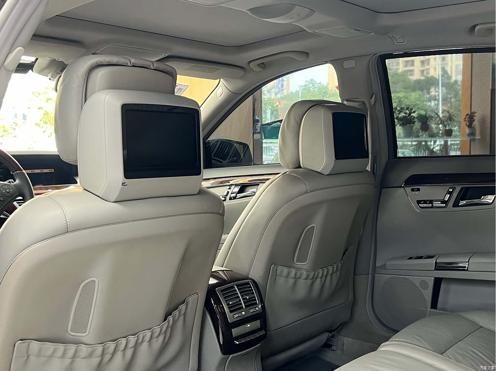 Mercedes-Benz S-Class, 2010 24