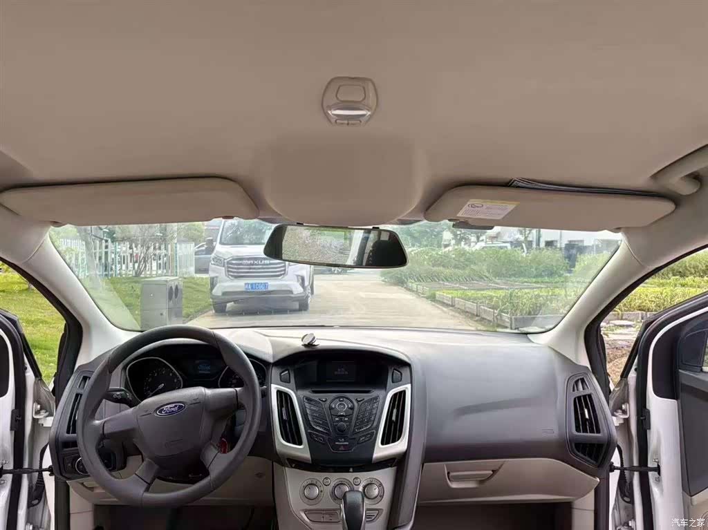 Ford Focus, 2014 6