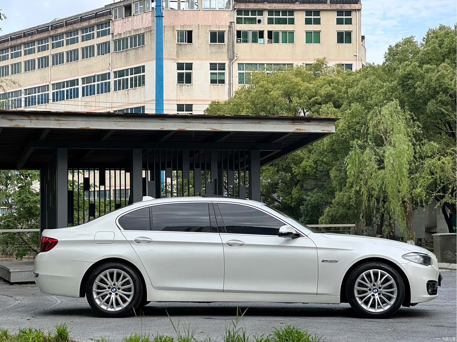 BMW 5 Series, 2017 8