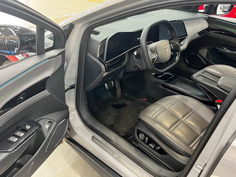 Hongqi EH7 Hongqi EH7
