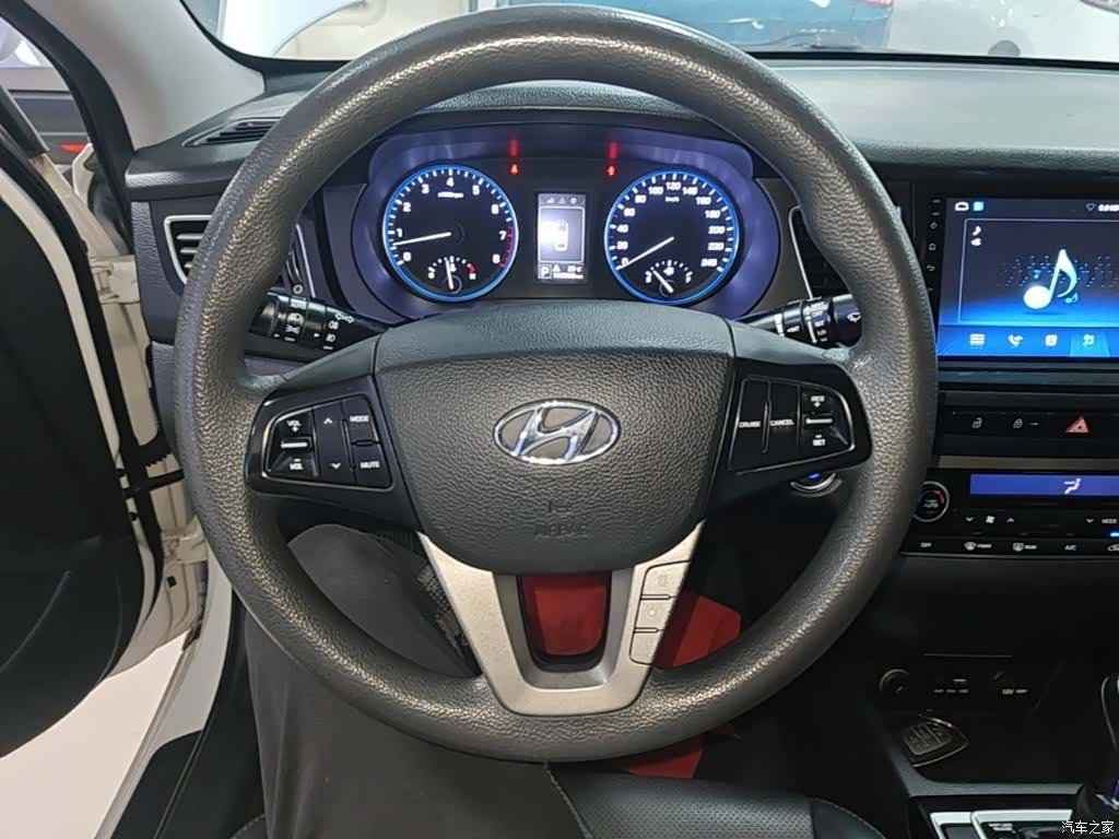 Hyundai GLS, 2016 7