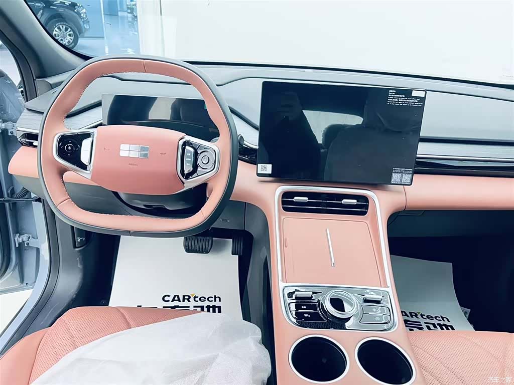 Geely Galaxy L6, 1900 16