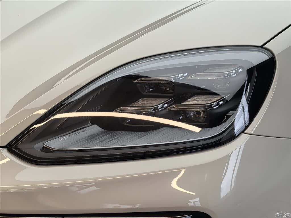 Porsche Cayenne, 2024 34