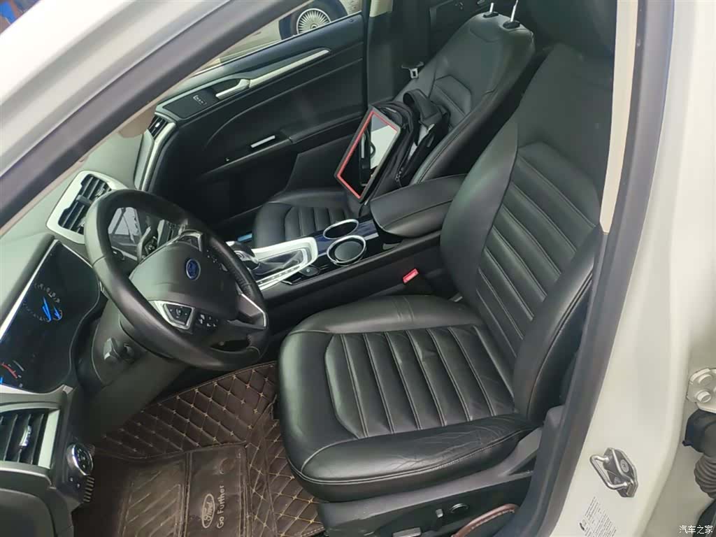 Ford Mondeo, 2016 11
