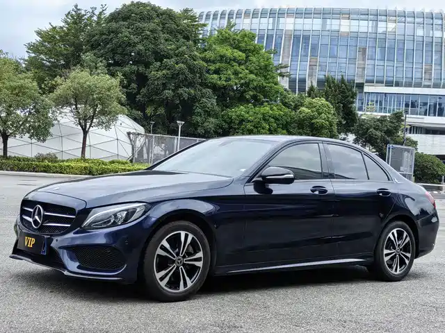 Mercedes-Benz C-Class 2018 — купить из Китая под заказ