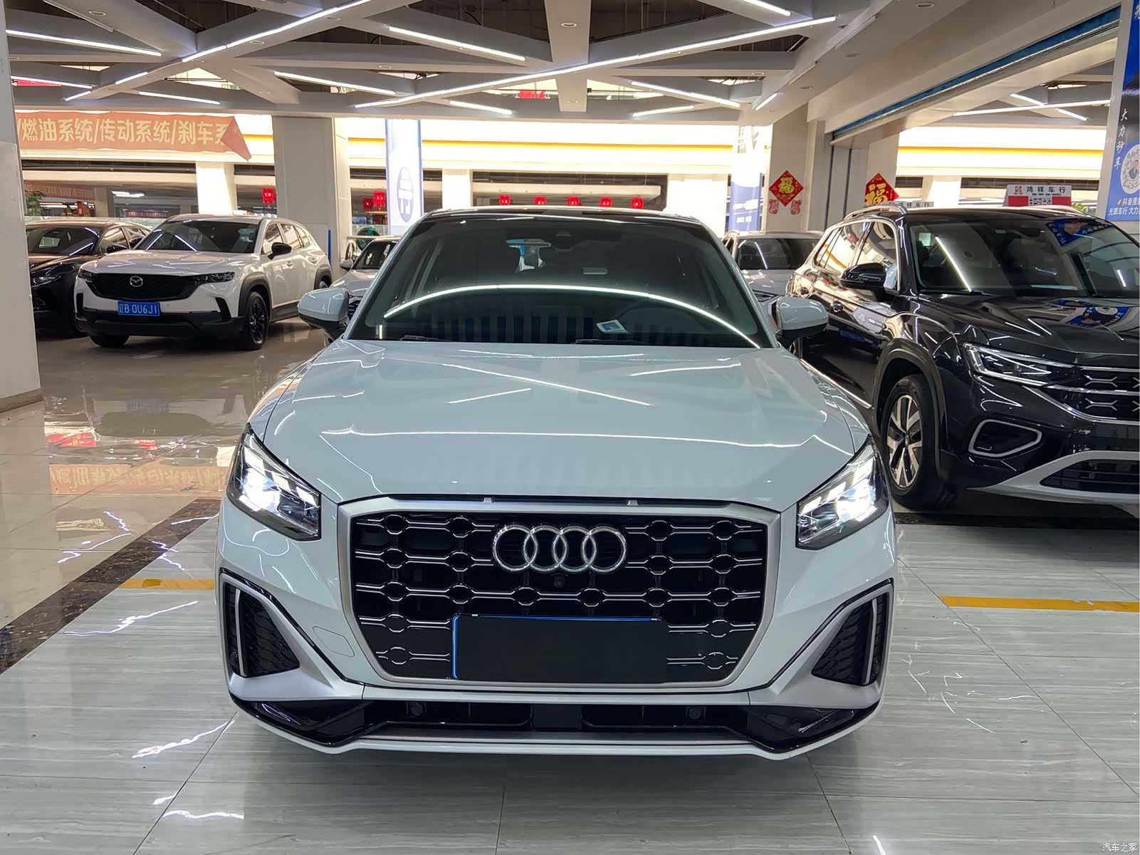 Audi Q2L, 2021 2