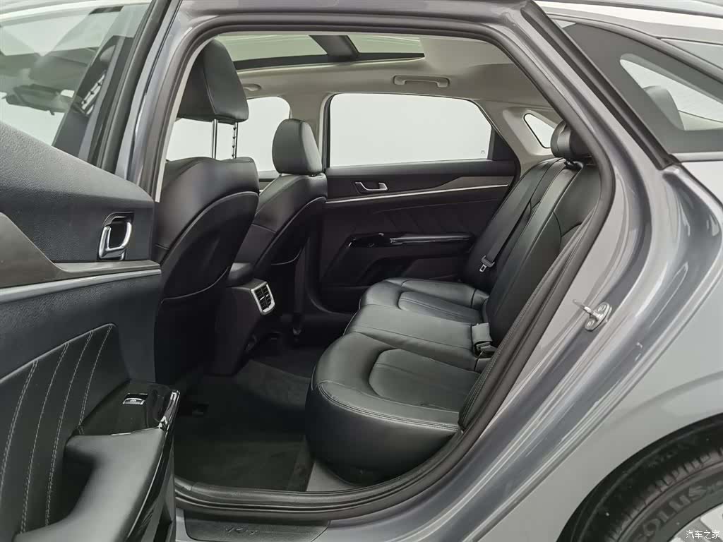 Kia K5, 2021 15
