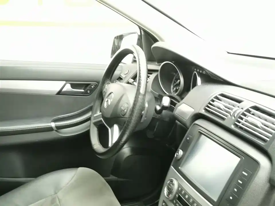 Mercedes-Benz R-class