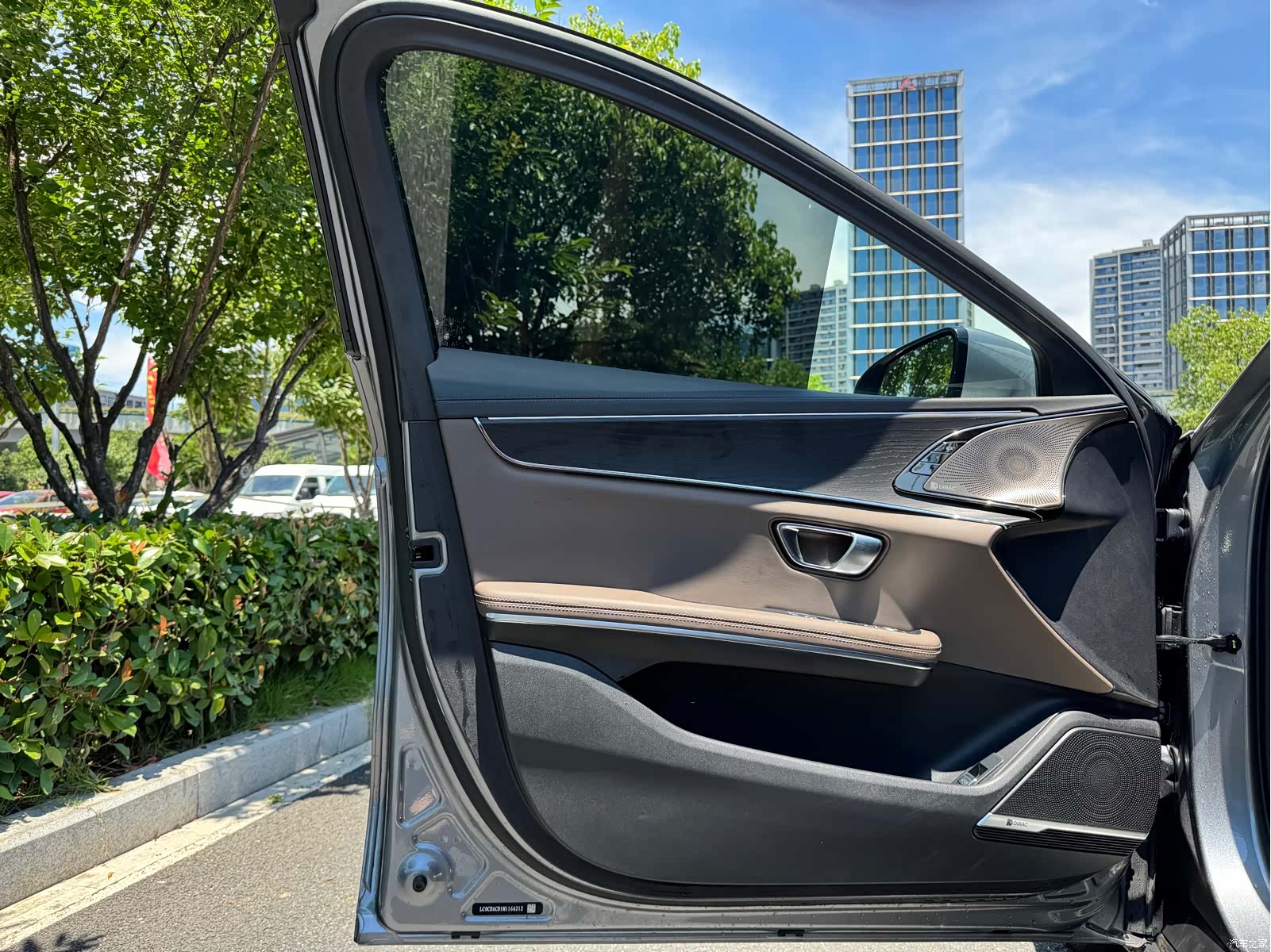 BYD Han, 2022 10