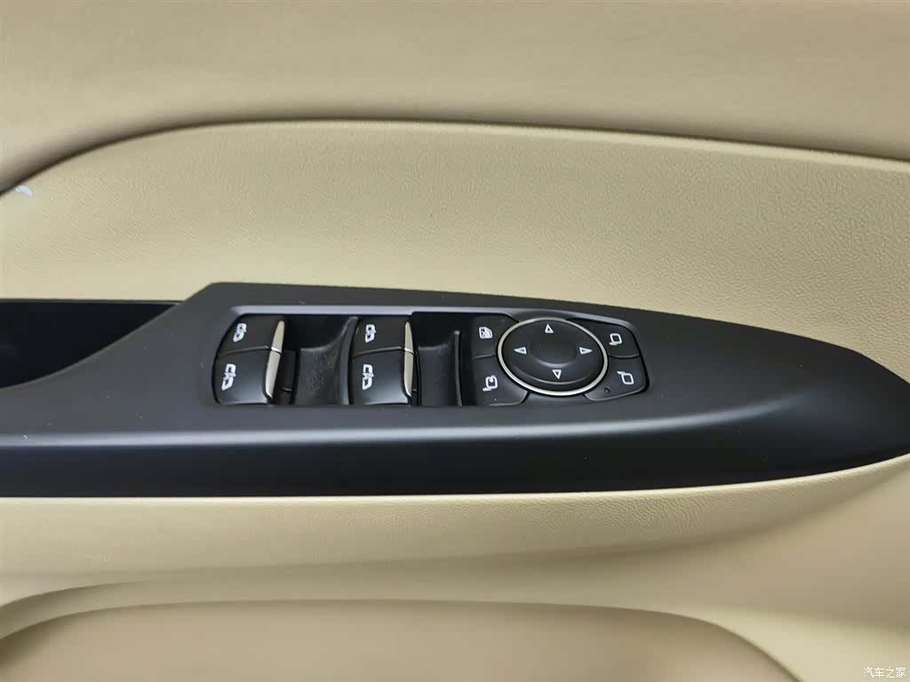 Buick GL8, 2022 9