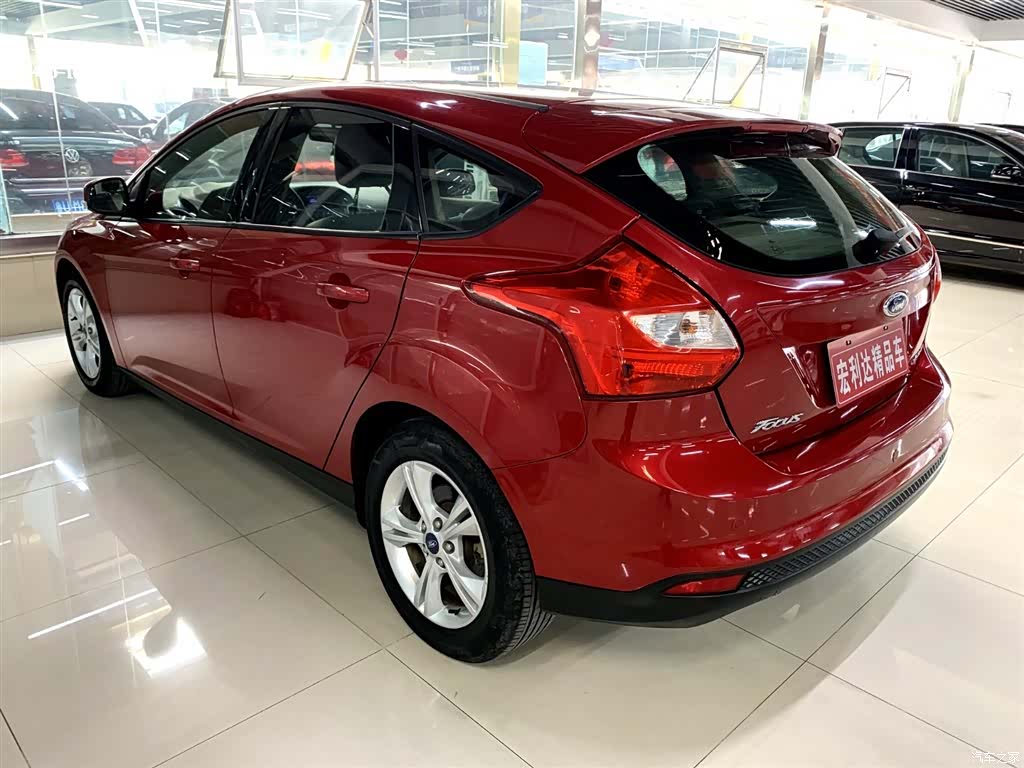 Ford Focus, 2013 16