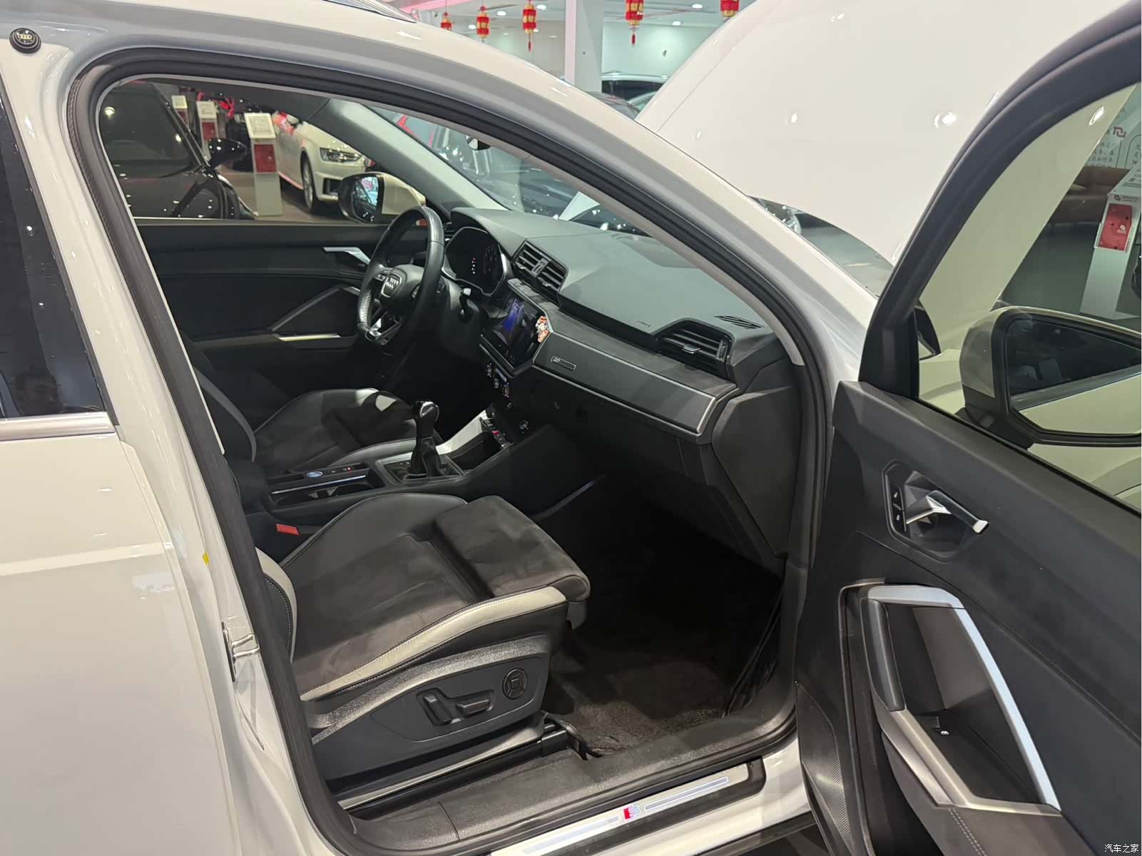 Audi Q3, 2022 9