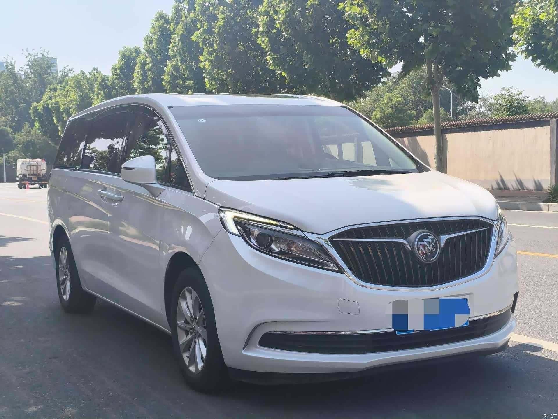 Buick GL8, 2018 2