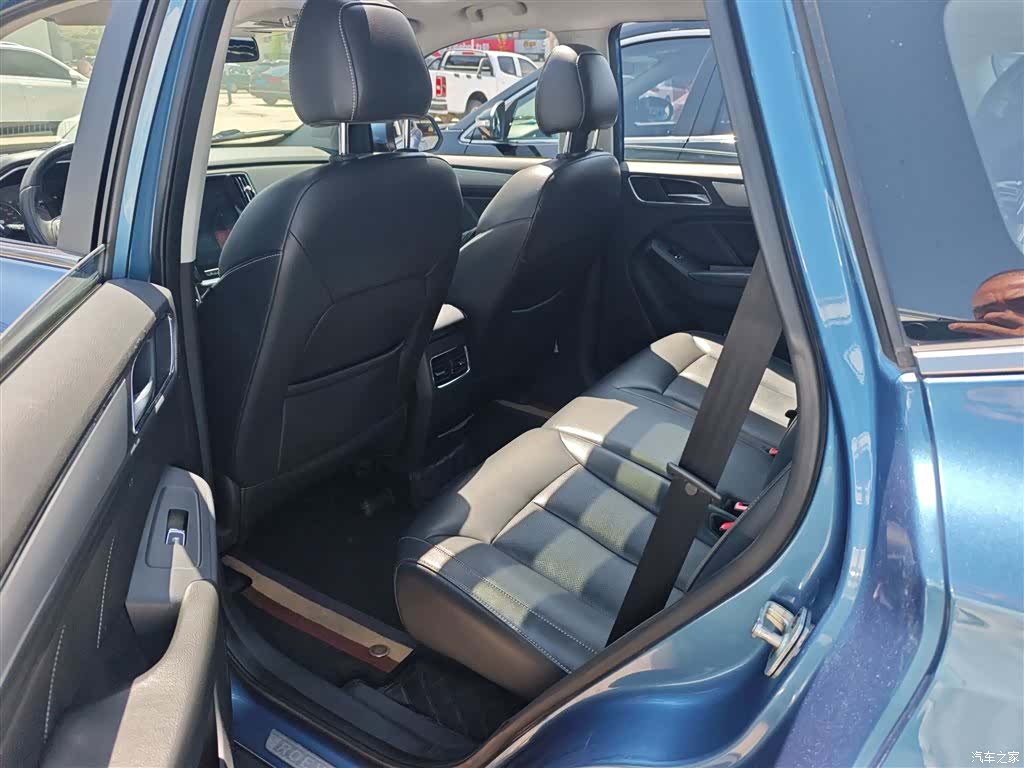 Roewe RX5, 2017 17