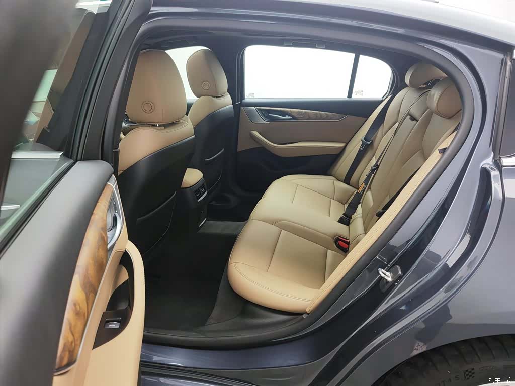 Cadillac CT5, 2021 15