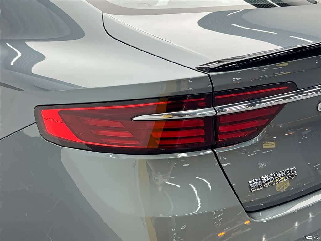 Geely Preface, 2026 10