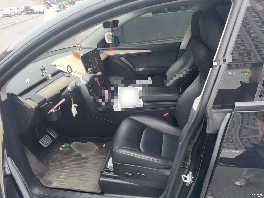 Tesla Model Y, 2023 8