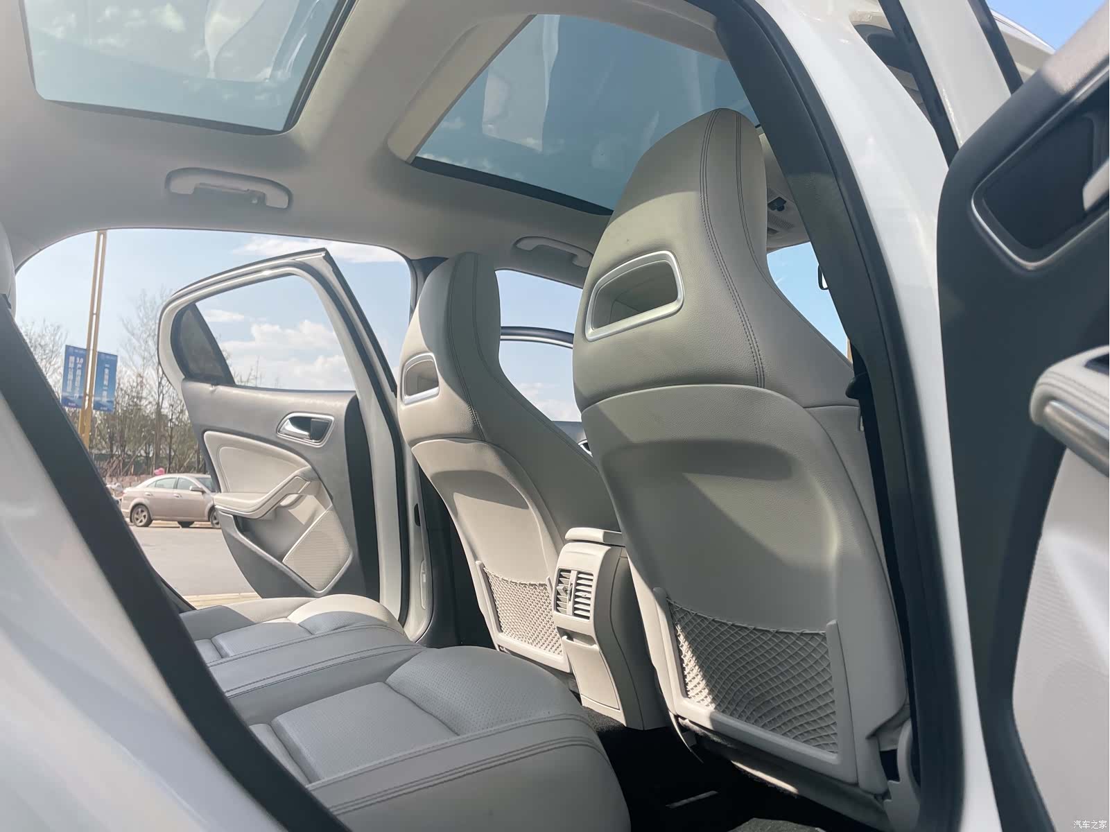 Mercedes-Benz GLA, 2016 16