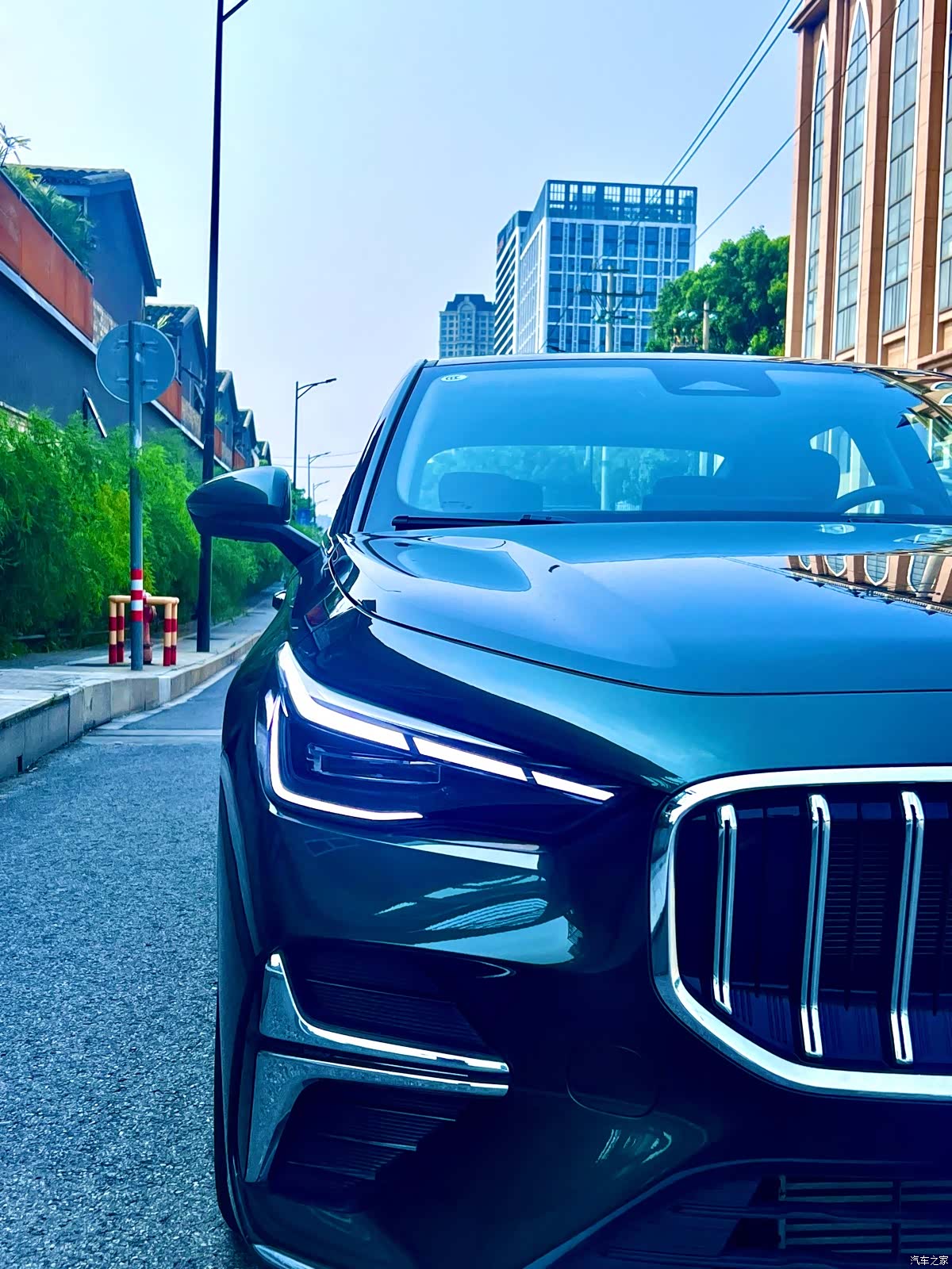 Geely Emgrand, 2026 все фото